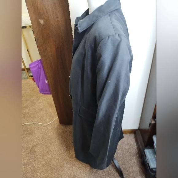 Banana Republic Trench Coat - Picture 4 of 5